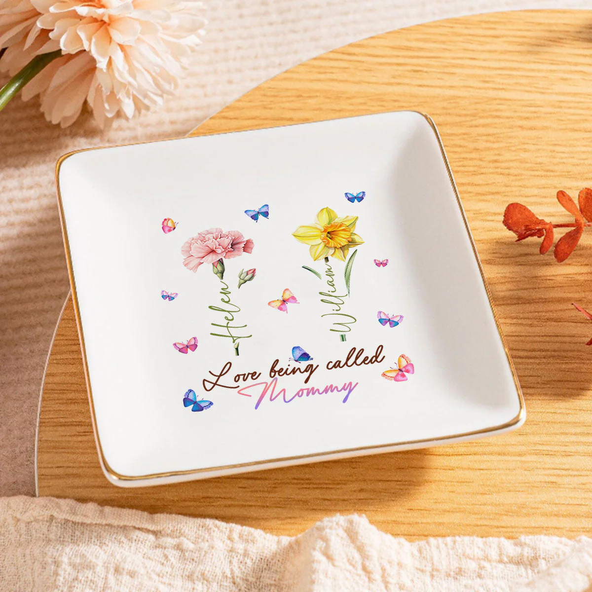 Love Being Called Grandma - Personalized Jewelry Dish - Gift For Grandma, Mom, Girlfriend, Wife, Bestie, Sister - NH96 - Image 3