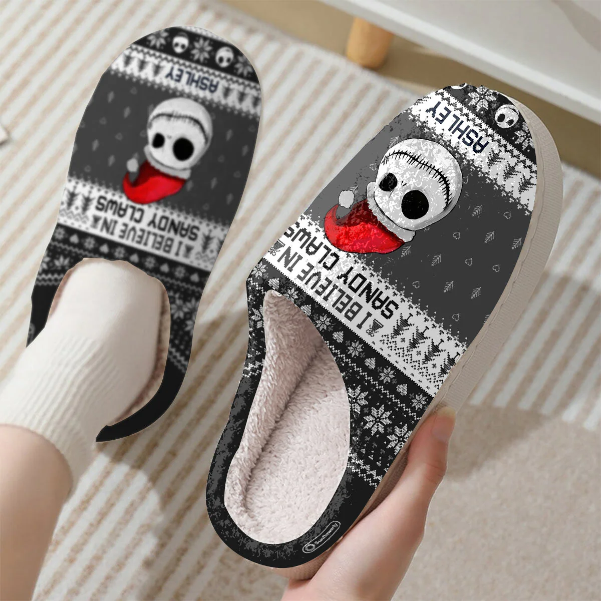 Nibc I Believe In Sandy Claws  - Personalized Slippers - Christmas Gift NA94 - Image 3