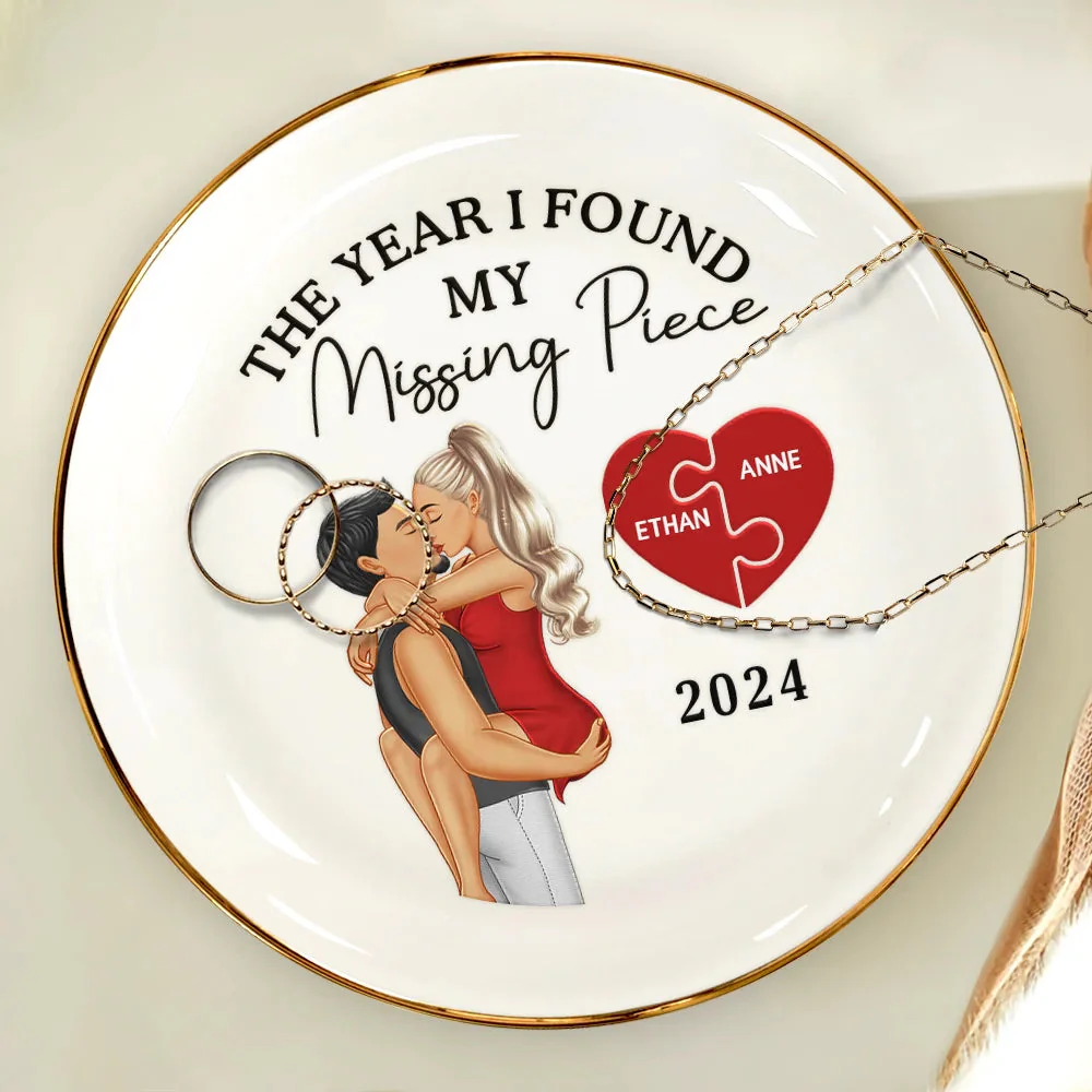 The Year I Found My Missing Piece - Personalized Jewelry Dish - Gift For Couple, Husband Wife, Anniversary Gift  - GR7 NA94 - Image 3
